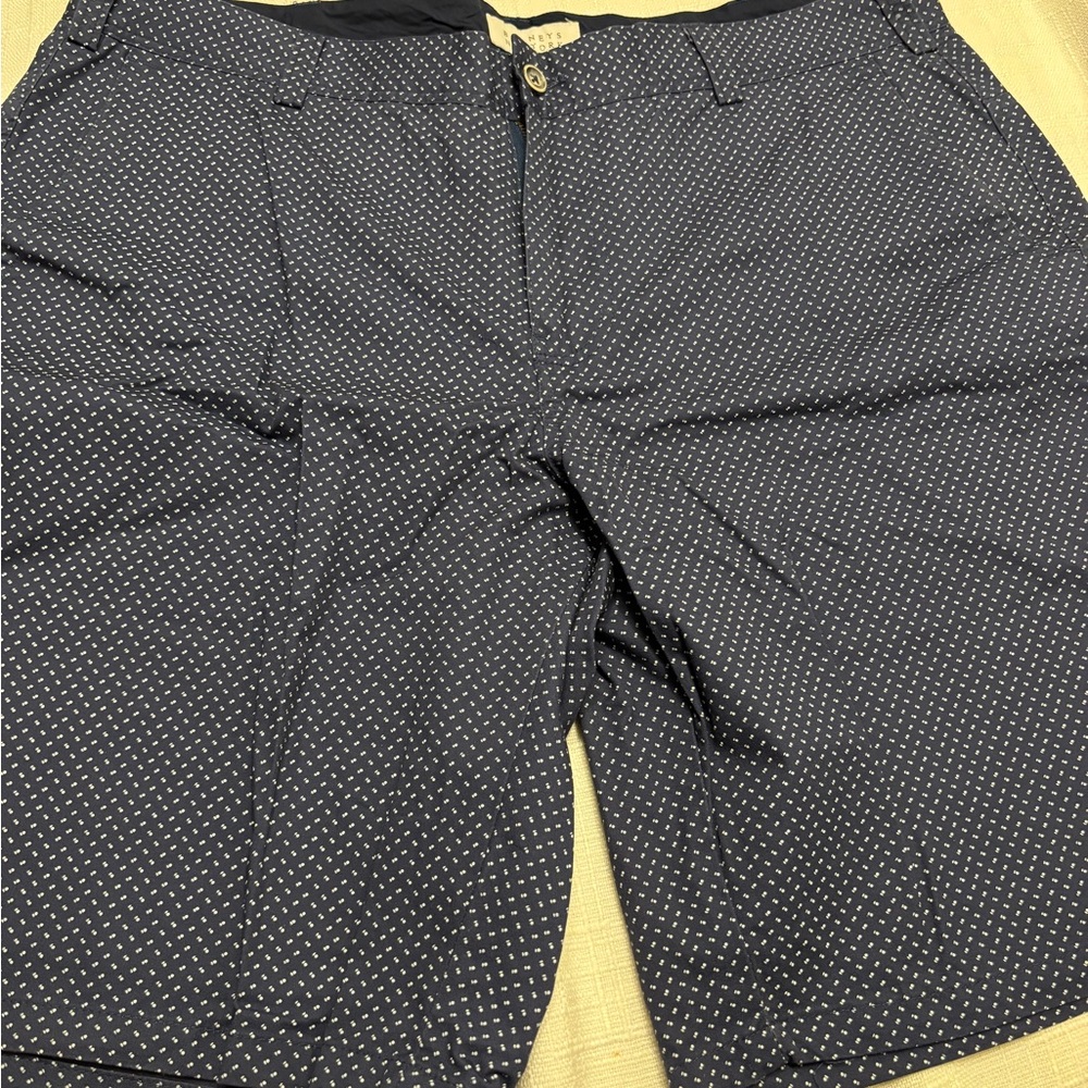 Barneys New York Men's Dark Blue Patterned Shorts